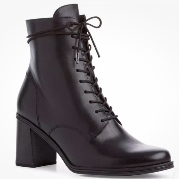 Elegant Black Leather Ankle Boots - Picture 1 of 15